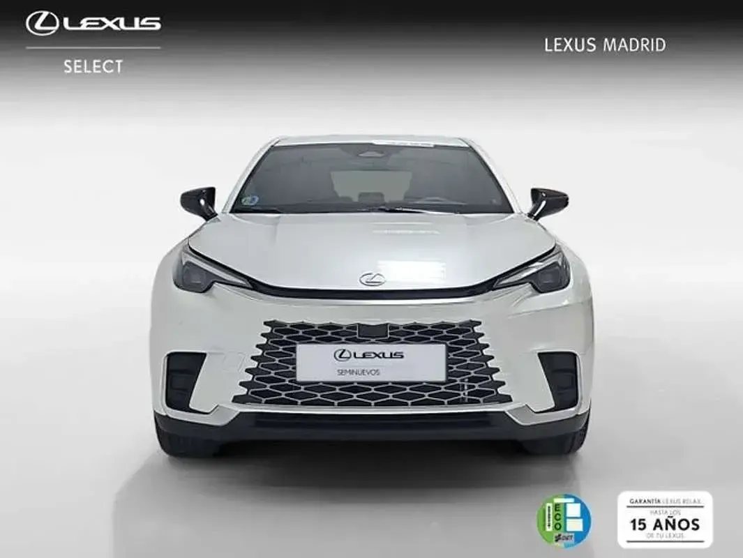 Usado Lexus LBX 136 CV (100 kW) 2026 Blanco SUV