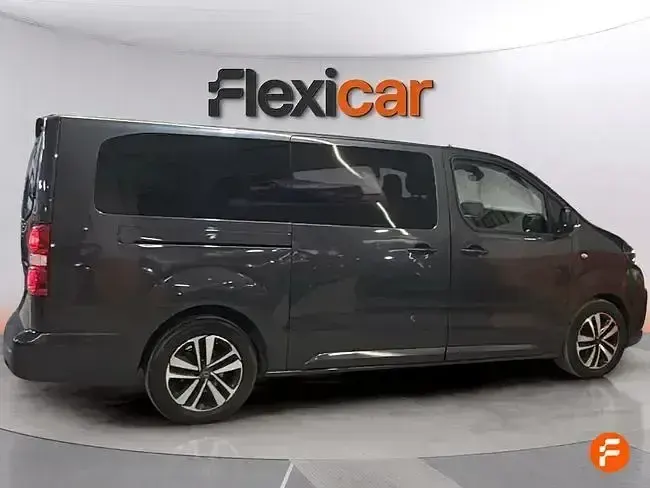 Begagnad Peugeot Traveller Business-Line 180 HK (132 kW) 2024 Blå Minibuss