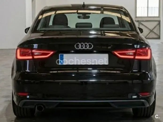 Usado Audi A3 Premium 116 CV (85 kW) 2017 Negro Berlina