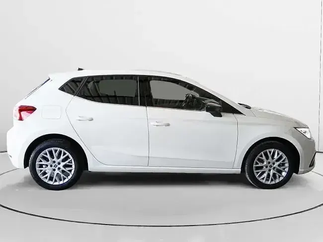 Usado Seat Ibiza 115 CV (84 kW) 2025 Blanco Utilitario