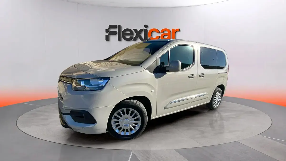Usado Toyota Proace Verso Active 131 CV (96 kW) 2020 Beige Familiar