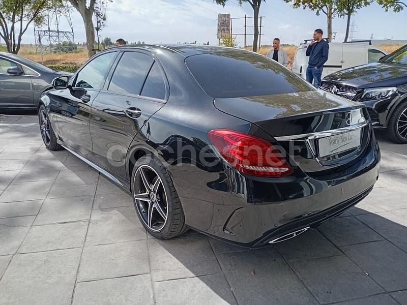 Usado Mercedes C200 136 CV (100 kW) 2018 Negro Berlina