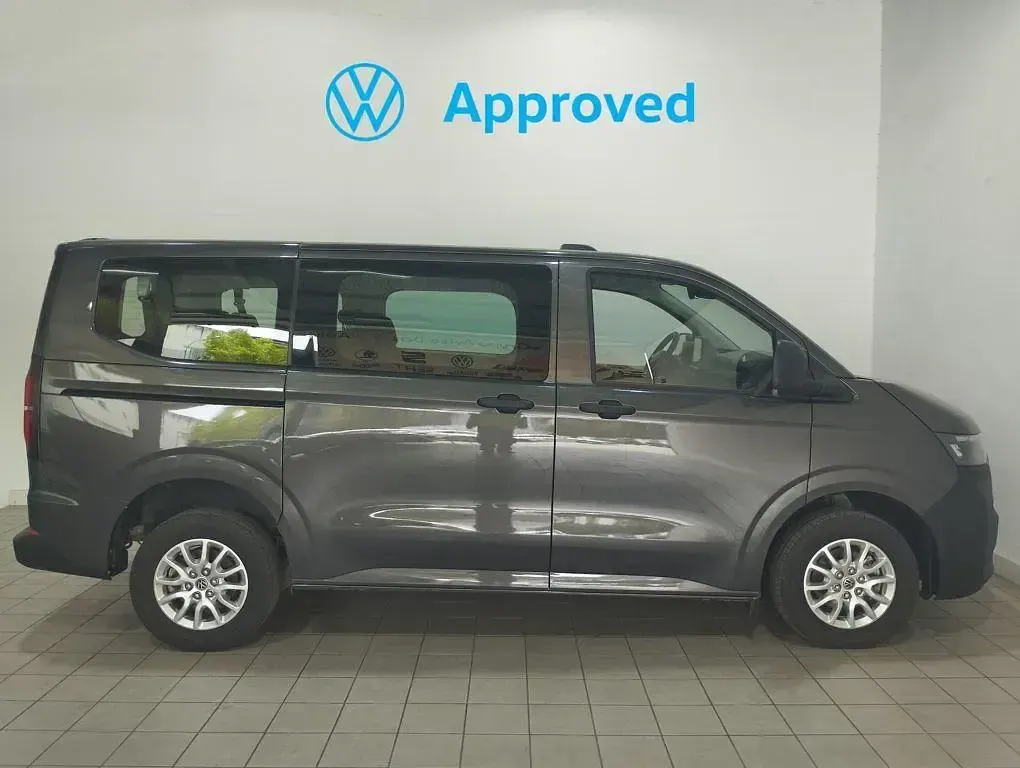 Usado VW Caravelle 110 CV (80 kW) 2025 Gris Van