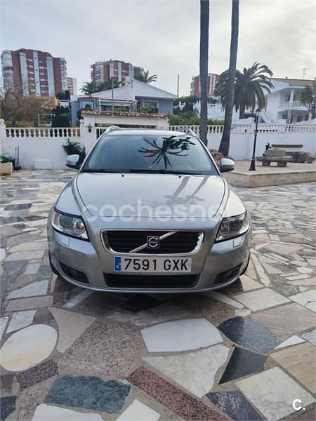 Usado Volvo V50 Summum 180 CV (132 kW) 2010 Gris / plata Familiar