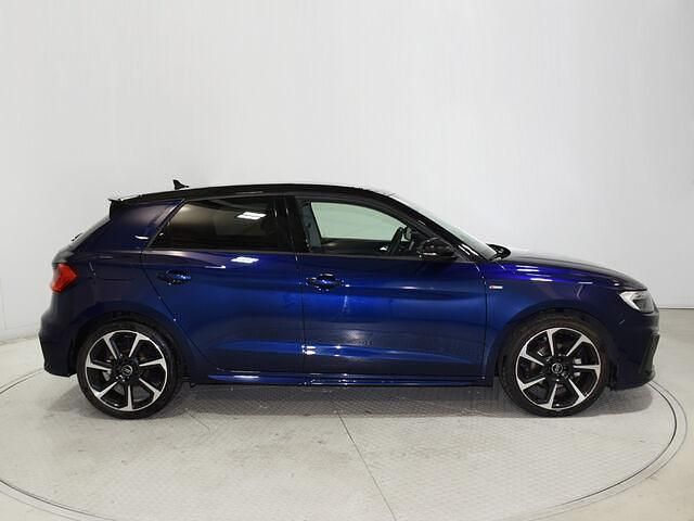 Usado Audi A1 Black Edition 116 CV (85 kW) 2025 Azul SUV