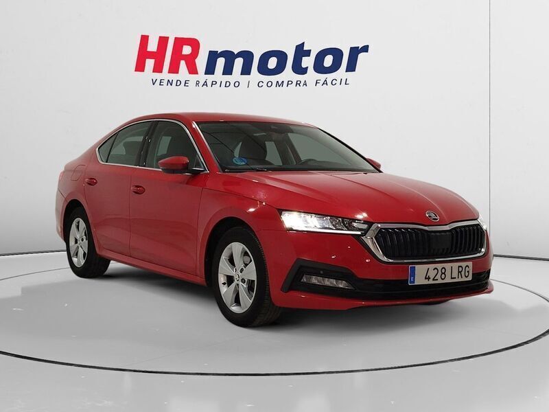 Rojo Usado 2021 Skoda Octavia Ambition Berlina | 20.610 € (Caro) - Imagen 1/4
