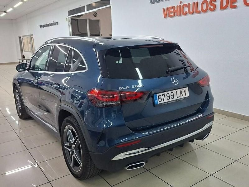 Usado Mercedes GLA200 150 CV (110 kW) 2020 Azul SUV