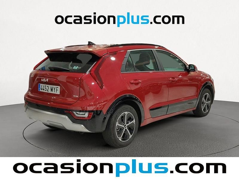 Usado Kia Niro 129 CV (94 kW) 2025 Rojo SUV