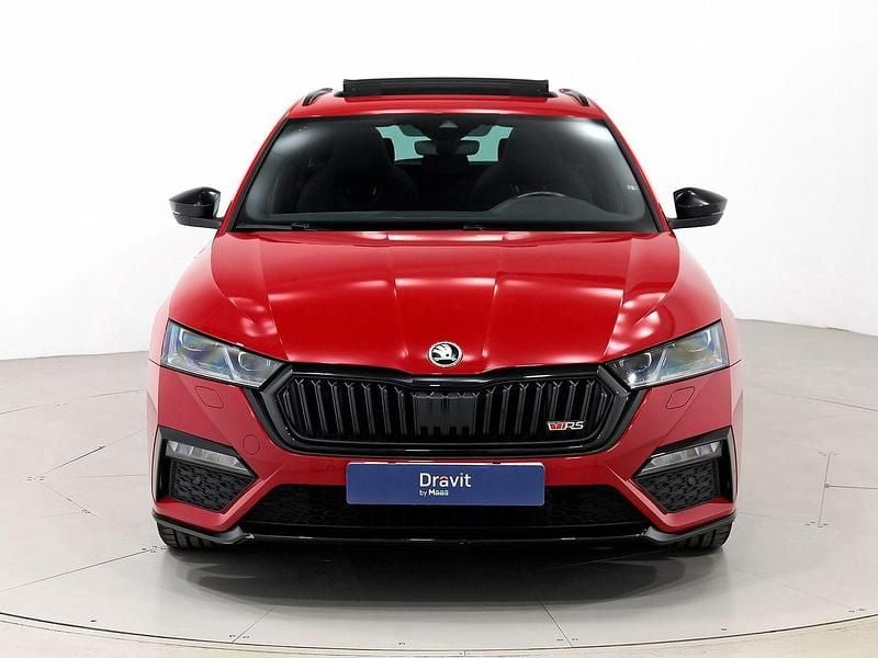 Usado Skoda Octavia RS 245 CV (180 kW) 2024 Rojo Familiar