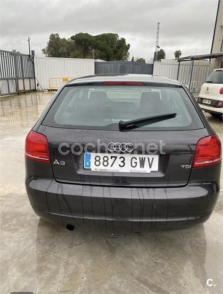 Usado Audi A3 Ambition 105 CV (77 kW) 2010 Negro Utilitario