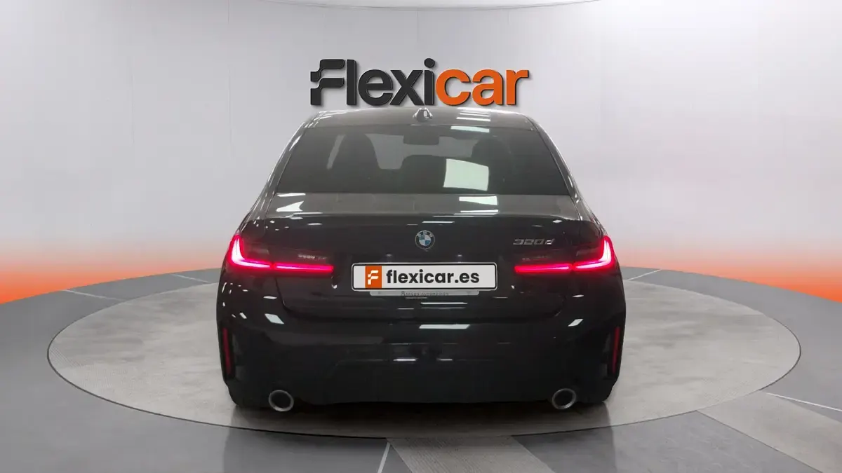 Usado BMW 320 190 CV (139 kW) 2024 Negro Berlina