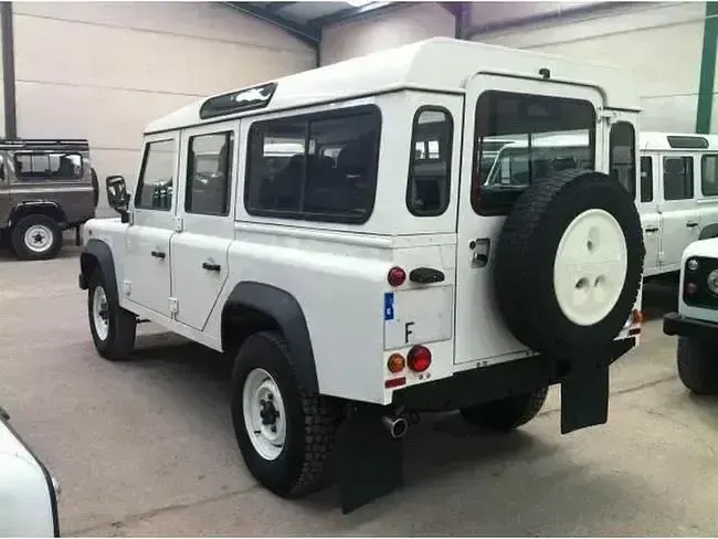 Usado Land Rover Defender SE 122 CV (89 kW) 2016 Blanco SUV