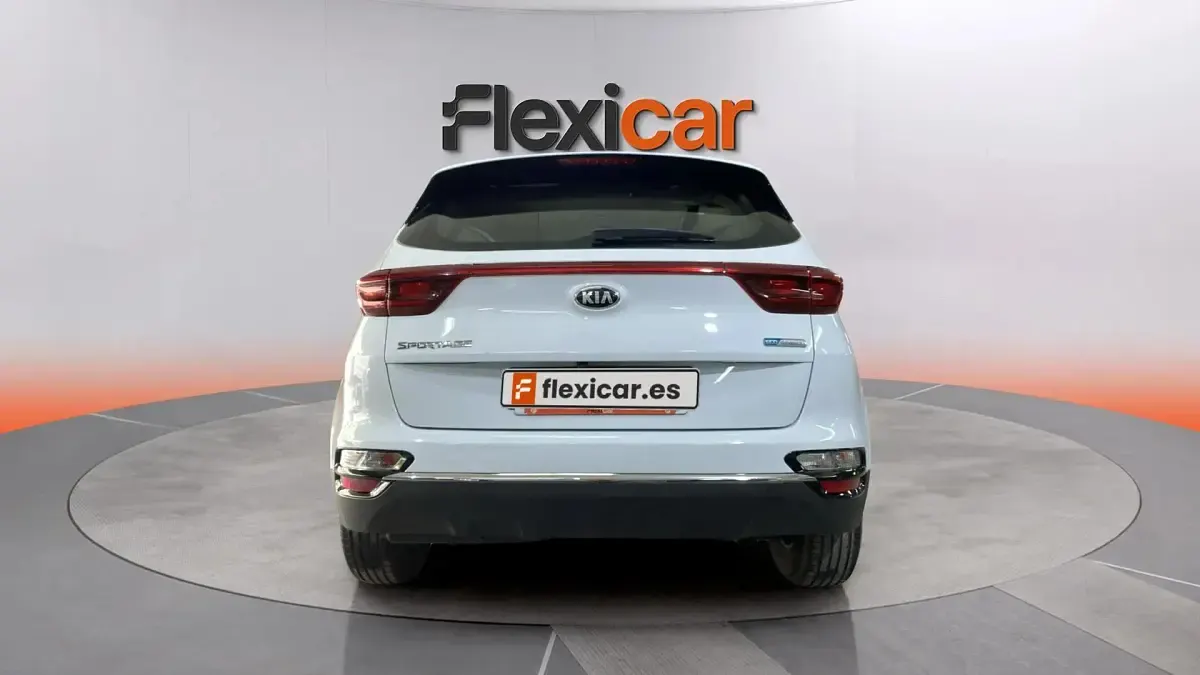 Usado Kia Sportage Plus 115 CV (84 kW) 2020 Blanco SUV