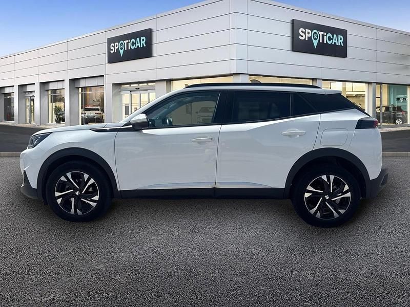 Usado Peugeot 2008 Allure 130 CV (95 kW) 2021 Blanco SUV