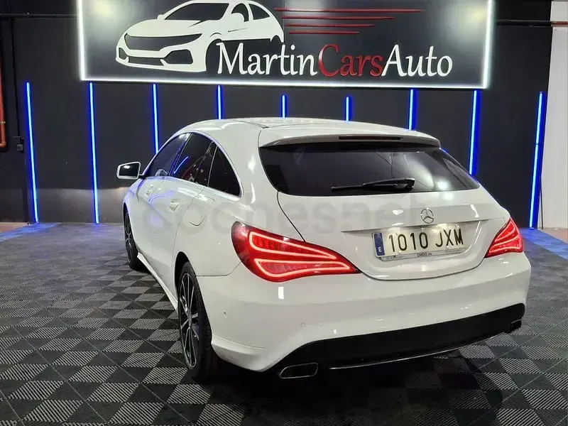 Usado Mercedes CLA200 Shooting Brake Urban 136 CV (100 kW) 2016 Blanco Familiar