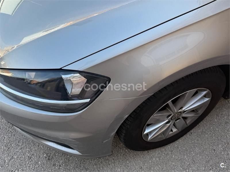 Usado VW Golf VII Advance 115 CV (84 kW) 2019 Gris / plata Familiar
