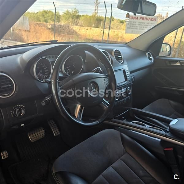 Negro Usado 2007 Mercedes ML320 SUV | 8700 € (Buen precio) - Imagen 1/4