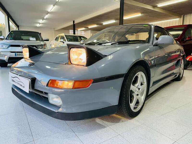 Usado Toyota MR2 226 CV (166 kW) 1992 Gris Coupe