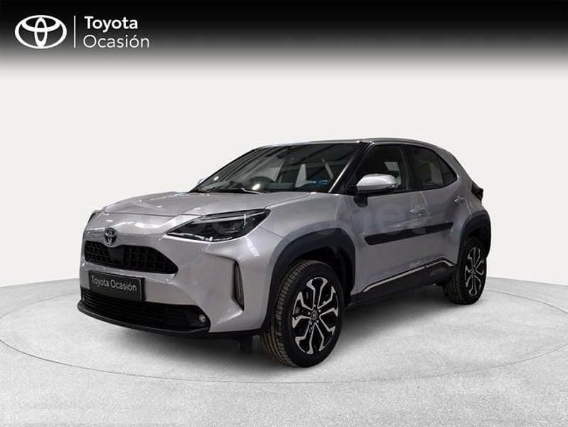 Usado Toyota Yaris Cross Active 116 CV (85 kW) 2022 Gris / plata SUV