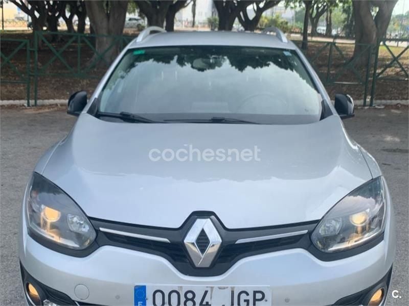 Gris / plata Usado 2015 Renault Mégane GrandTour Bose Edition Familiar | 6600 € (Super precio) - Imagen 1/4