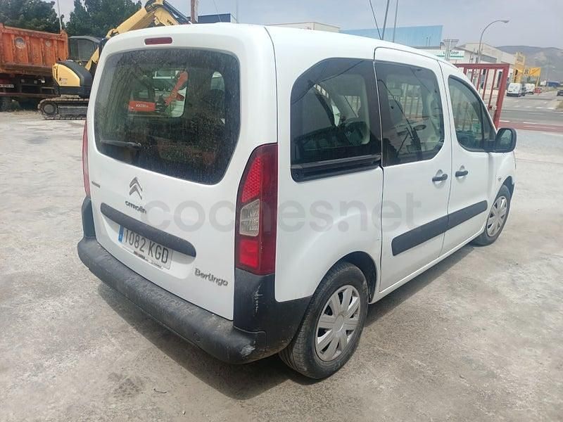 Usado Citroën Berlingo Live 100 CV (73 kW) 2018 Blanco Monovolumen