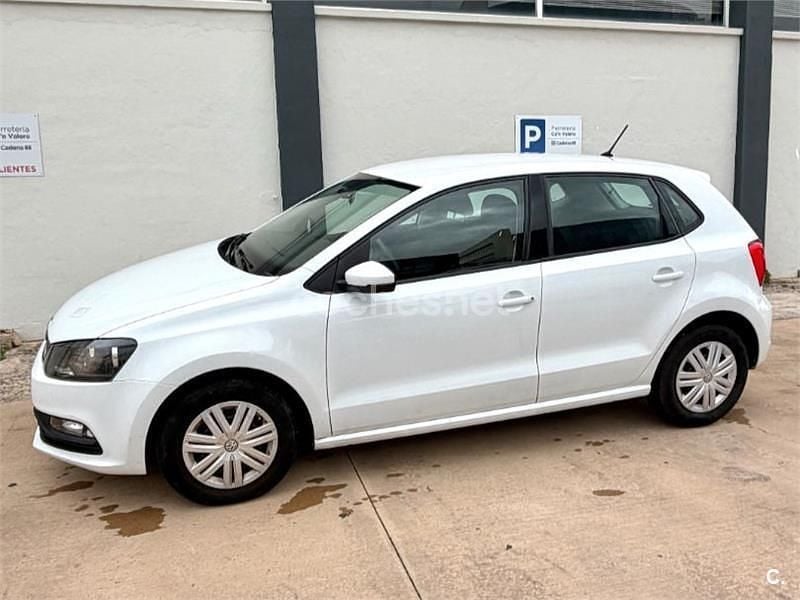 Usado VW Polo Edition 60 CV (44 kW) 2016 Blanco Berlina