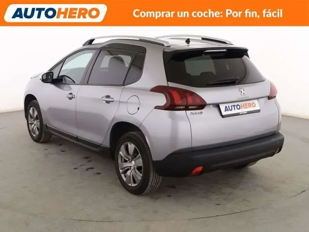 Usado Peugeot 2008 Style 82 CV (60 kW) 2018 Gris SUV