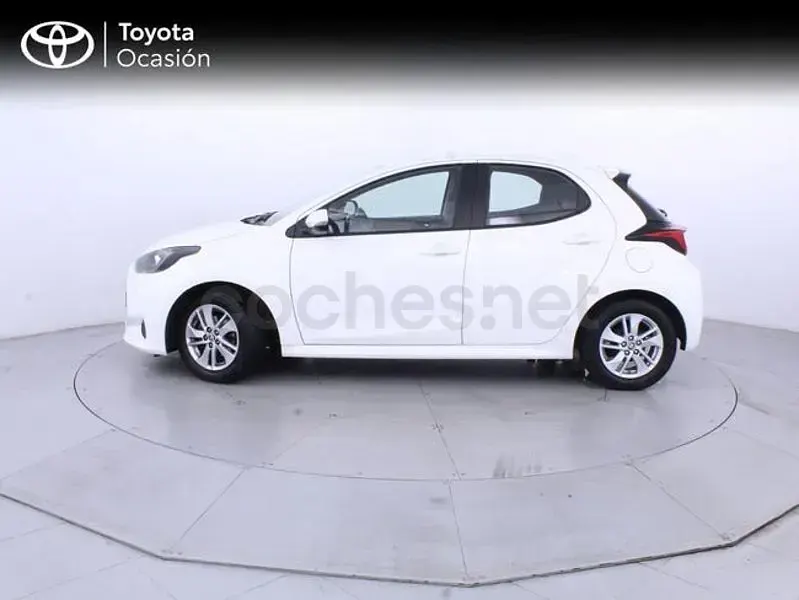 Usado Toyota Yaris 125 CV (91 kW) 2023 Blanco Utilitario