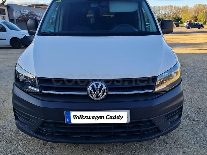 Usado VW Caddy Beach 102 CV (75 kW) 2019 Blanco Monovolumen