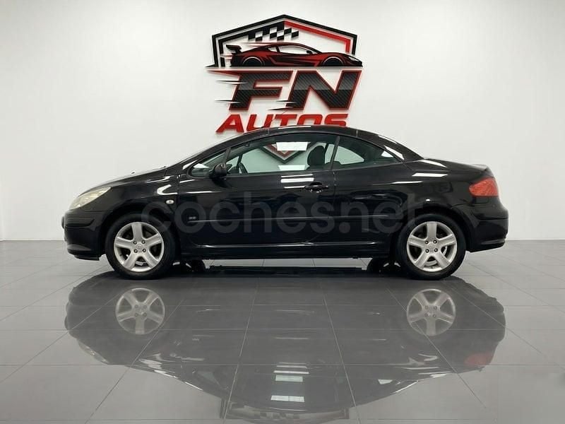 Usado Peugeot 307 CC Sport 180 CV (132 kW) 2005 Negro Descapotable