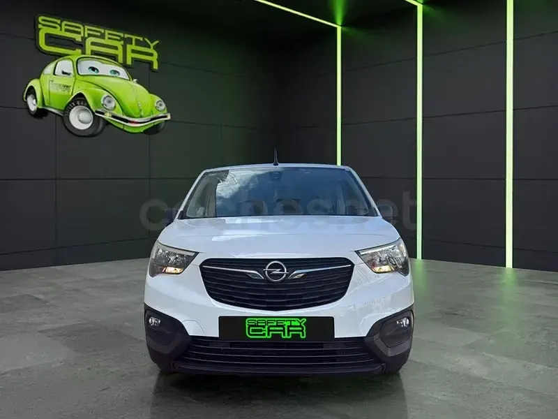 Usado Opel Combo Life Expression 102 CV (75 kW) 2019 Blanco Monovolumen