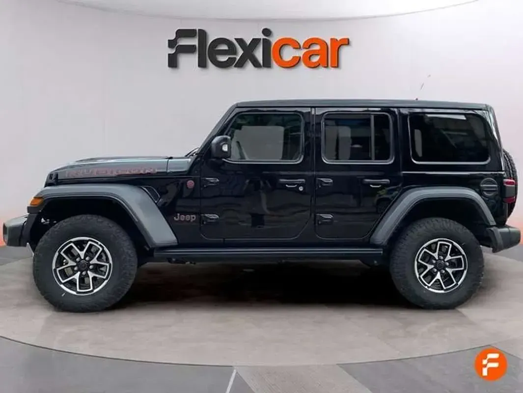 Käytetty Jeep Wrangler Unlimited Rubicon 268 HP (197 kW) 2024 Musta Katumaasturi