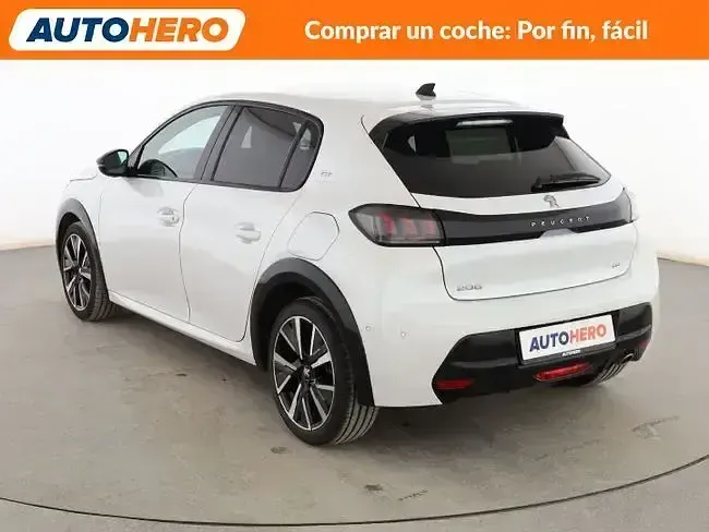 Usado Peugeot 208 GT 101 CV (74 kW) 2021 Blanco Utilitario