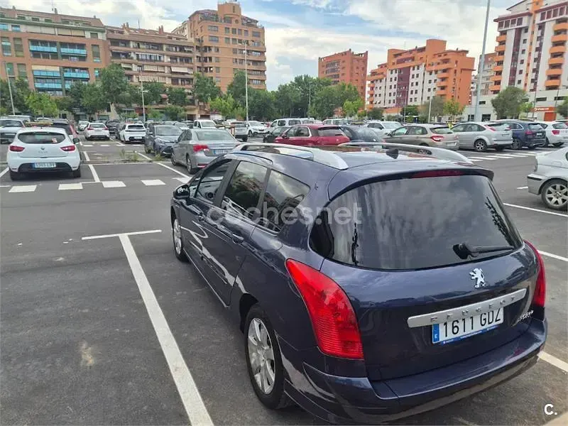 Usado Peugeot 308 SW Sport 120 CV (88 kW) 2008 Negro Familiar