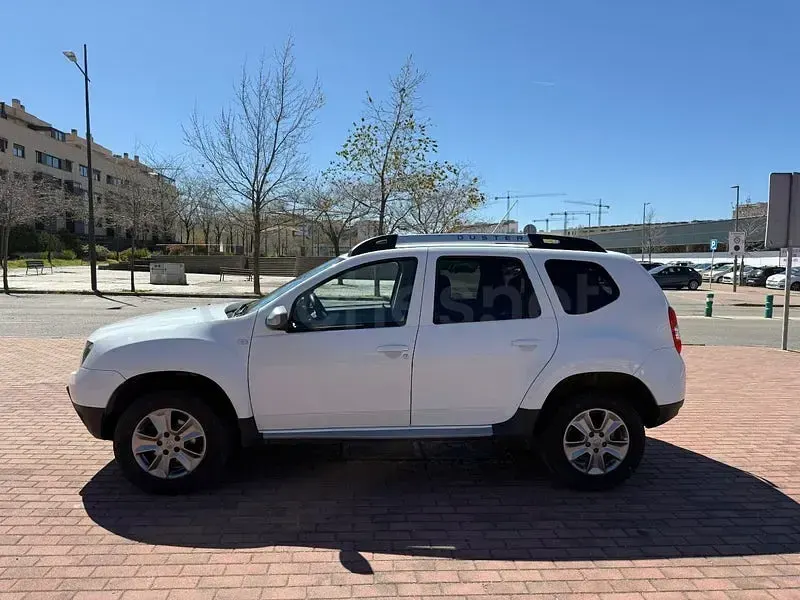 Usado Dacia Duster Ambiance 109 CV (80 kW) 2018 Blanco SUV