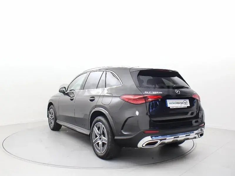 Usado Mercedes GLC300de 333 CV (244 kW) 2026 Gris / plata SUV