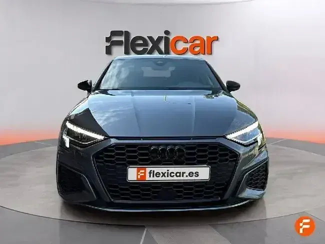 Usado Audi A3 116 CV (85 kW) 2022 Gris Berlina