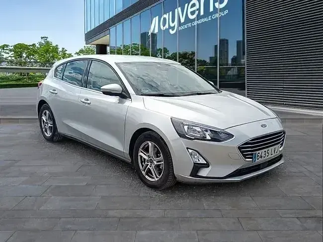 Usado Ford Focus Trend+ 125 CV (91 kW) 2021 Gris Utilitario