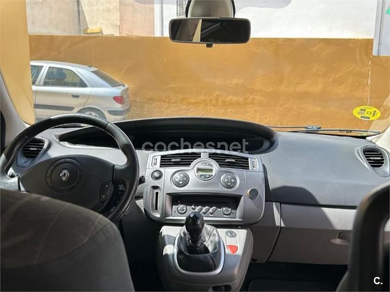 Negro Usado 2006 Renault Scénic II Dynamique Monovolumen | 2990 € (Precio justo) - Imagen 1/4