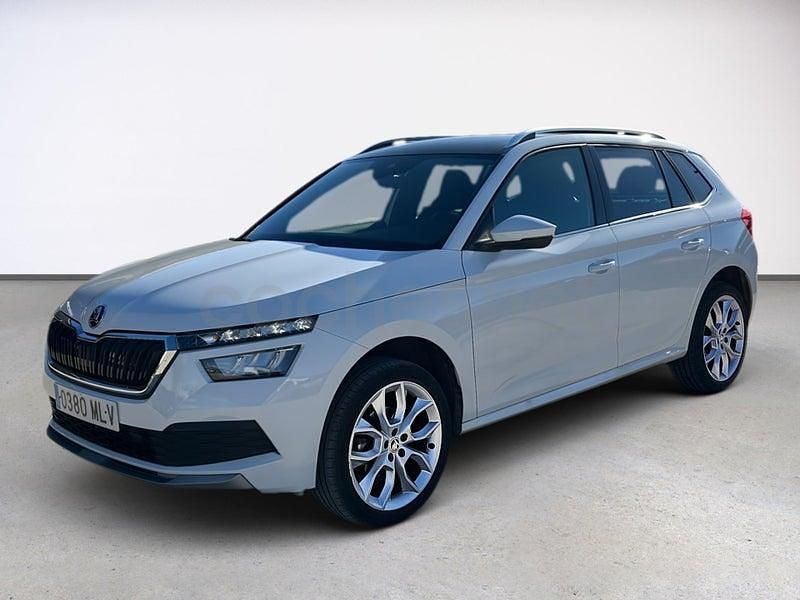 Usado Skoda Kamiq Sport 110 CV (80 kW) 2023 Blanco SUV