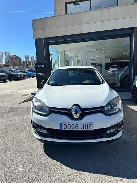 Usado Renault Mégane LIMITED 115 CV (84 kW) 2015 Blanco Berlina
