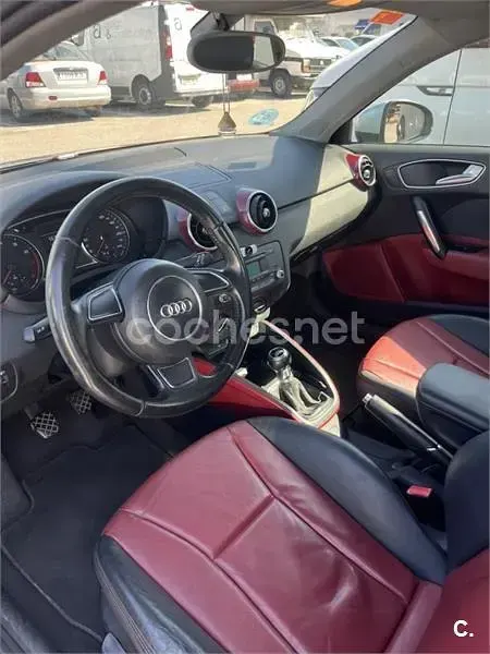 Usado Audi A1 Ambition 122 CV (89 kW) 2011 Gris / plata Utilitario