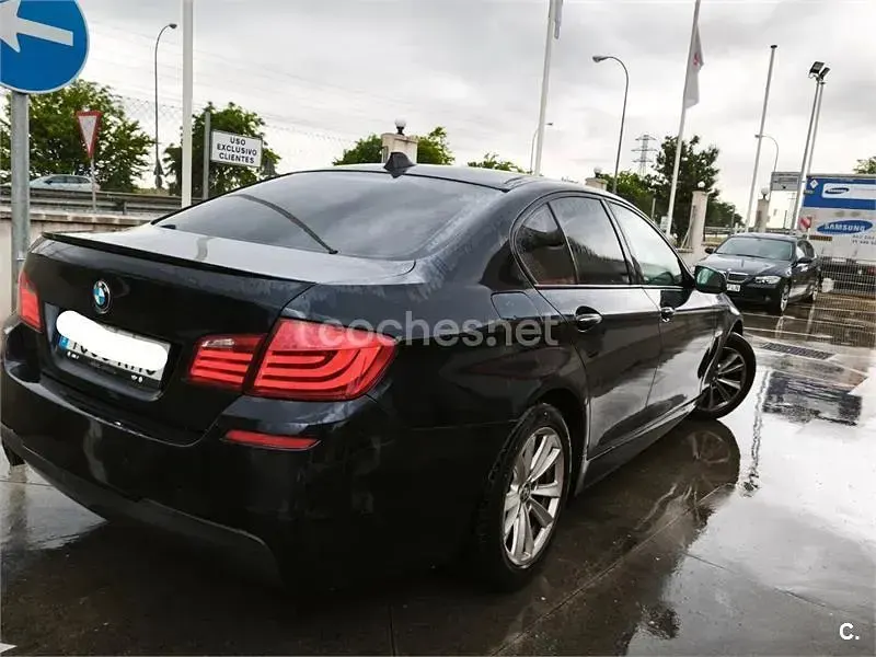 Usado BMW 530 258 CV (189 kW) 2012 Negro Berlina