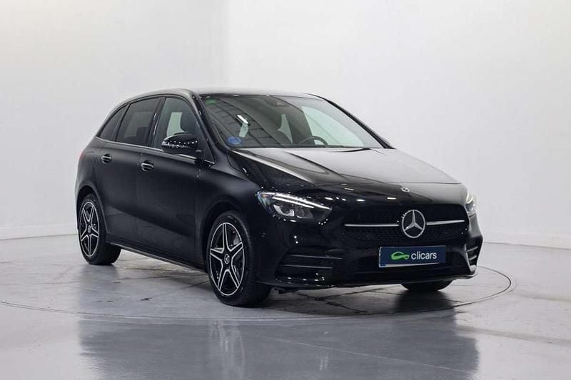 Usado Mercedes B250 160 CV (117 kW) 2023 Negro Monovolumen