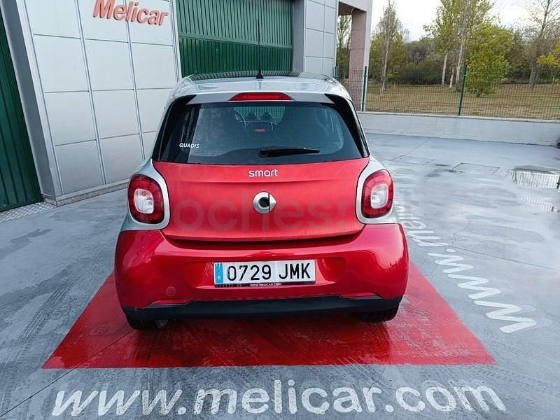 Usado Smart ForFour Proxy 90 CV (66 kW) 2016 Granate Utilitario