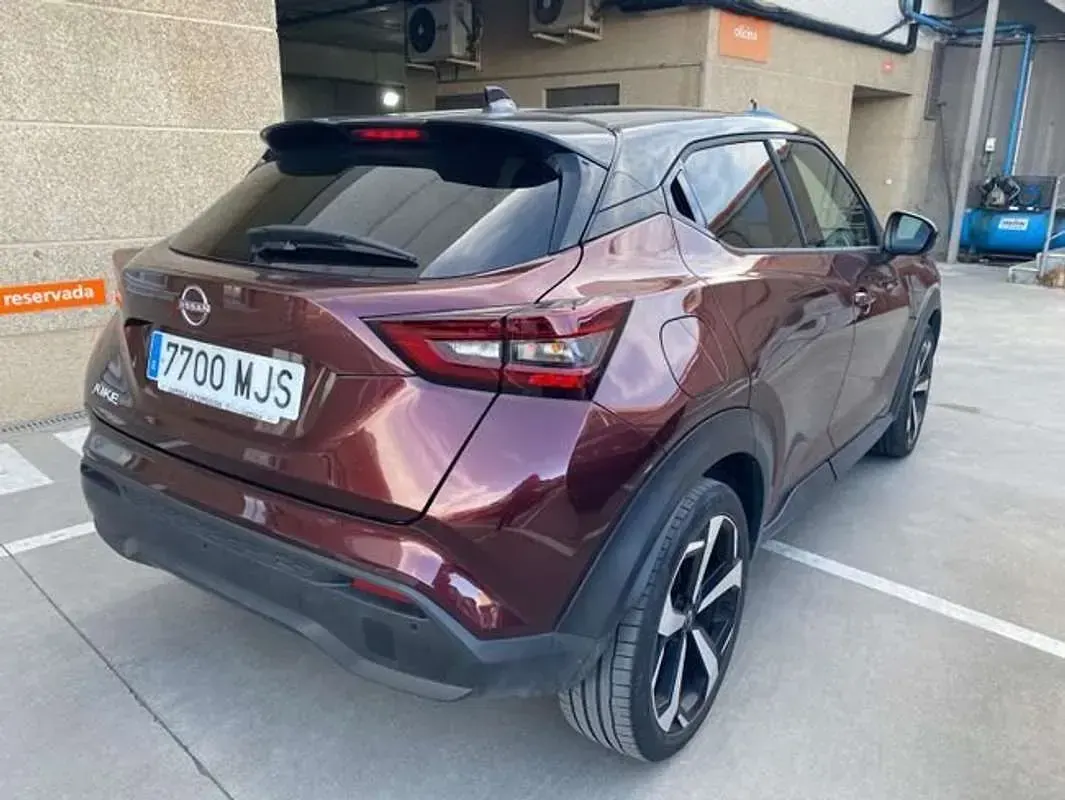 Usado Nissan Juke Tekna 116 CV (85 kW) 2023 Rojo SUV