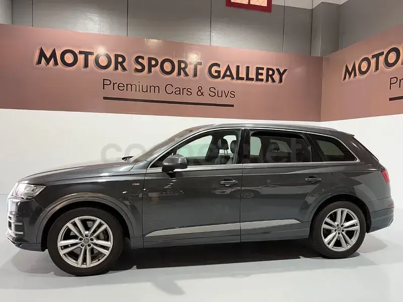 Usado Audi Q7 S-Line 272 CV (200 kW) 2017 Gris / plata SUV