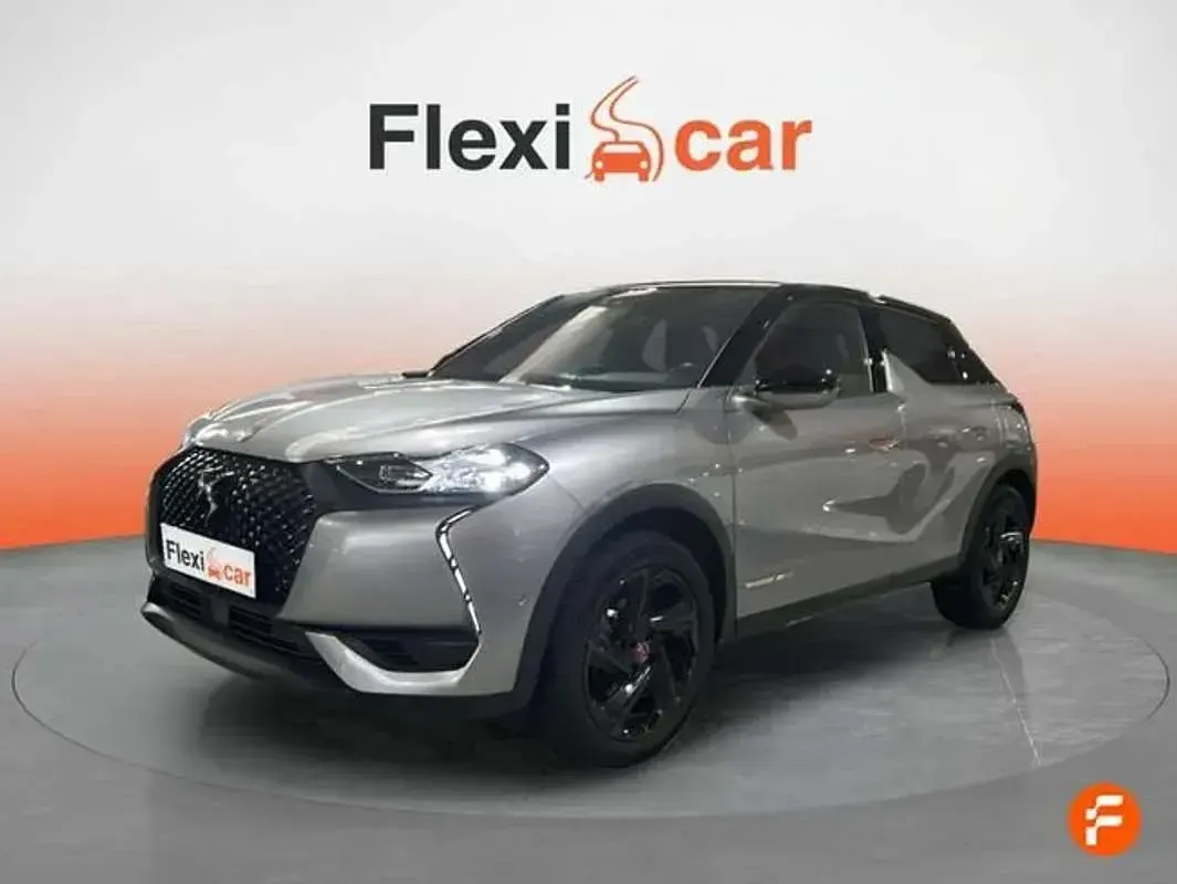 Usado DS Automobiles DS3 Crossback Performance Line Plus 131 CV (96 kW) 2020 Gris SUV