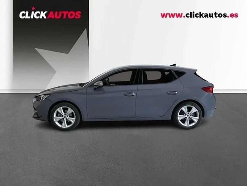 Usado Seat Leon FR 150 CV (110 kW) 2025 Gris Utilitario