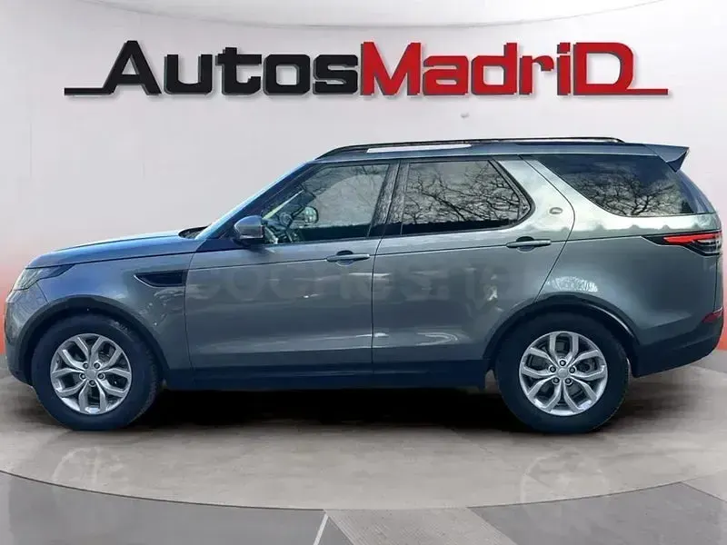 Usado Land Rover Discovery SE 180 CV (132 kW) 2017 Gris / plata SUV